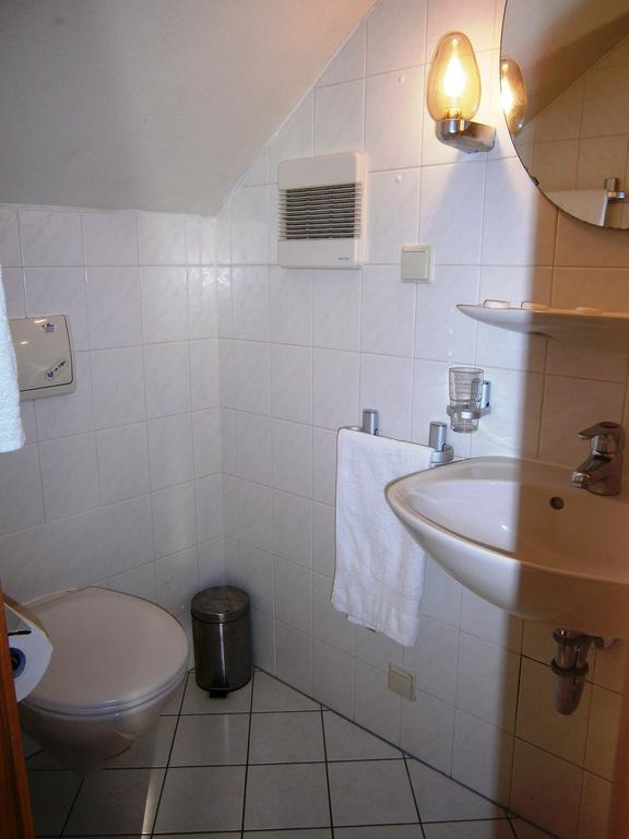 Hotel Strauss Waldbronn Room photo