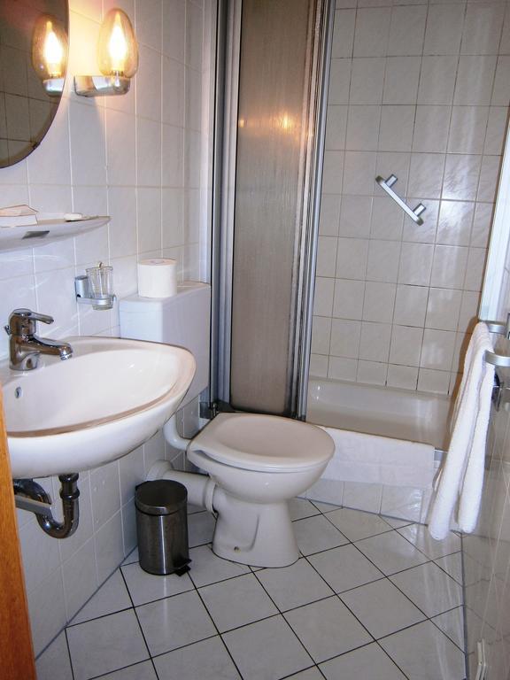 Hotel Strauss Waldbronn Room photo